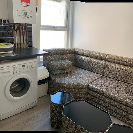 Beautiful Hoe Street First Floor One Bedroom Apartment B Walthamstow Londyn Zewnętrze zdjęcie