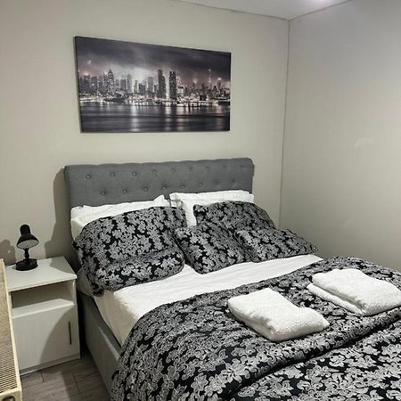 Beautiful Hoe Street First Floor One Bedroom Apartment B Walthamstow Londyn Zewnętrze zdjęcie
