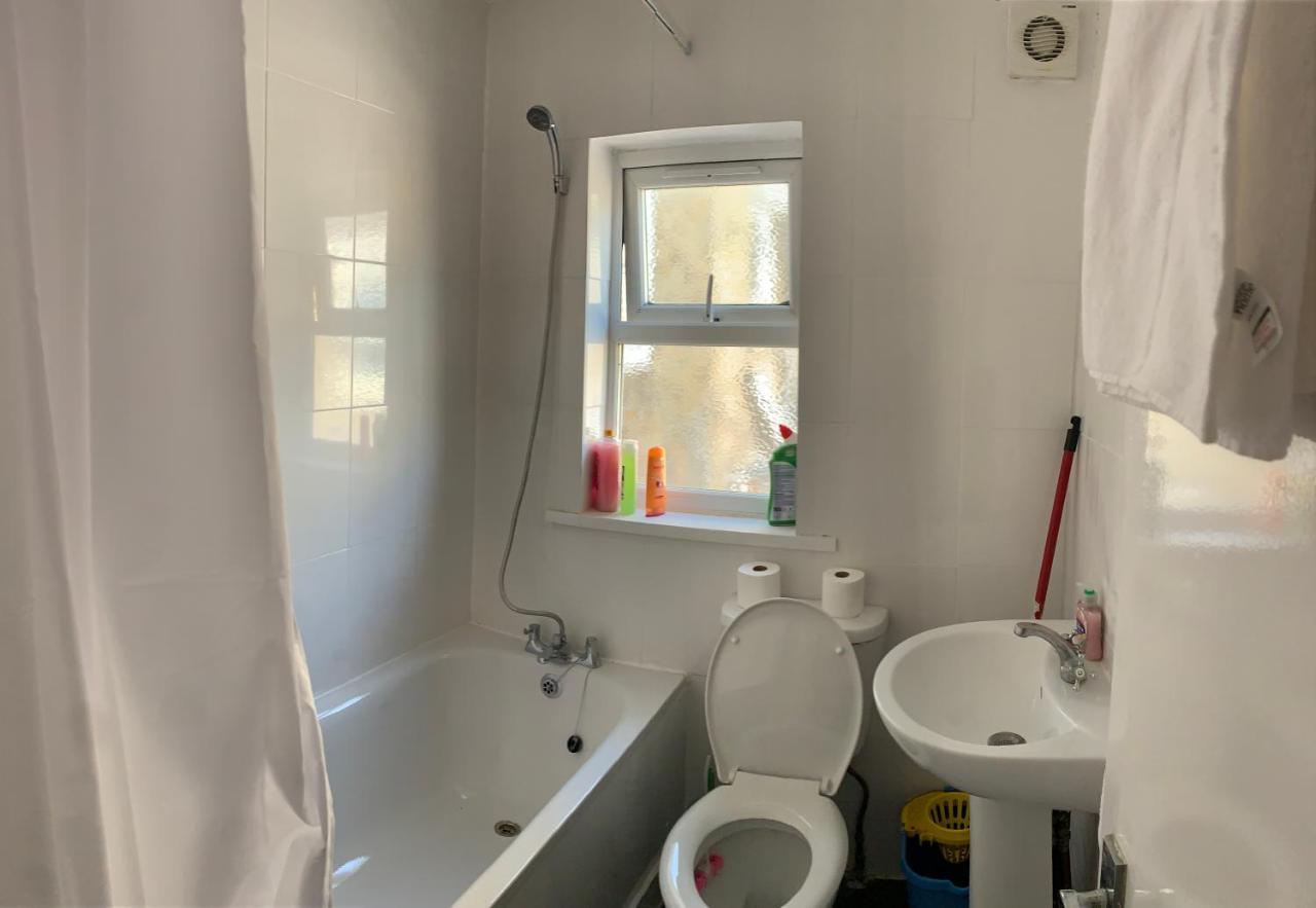 Beautiful Hoe Street First Floor One Bedroom Apartment B Walthamstow Londyn Zewnętrze zdjęcie