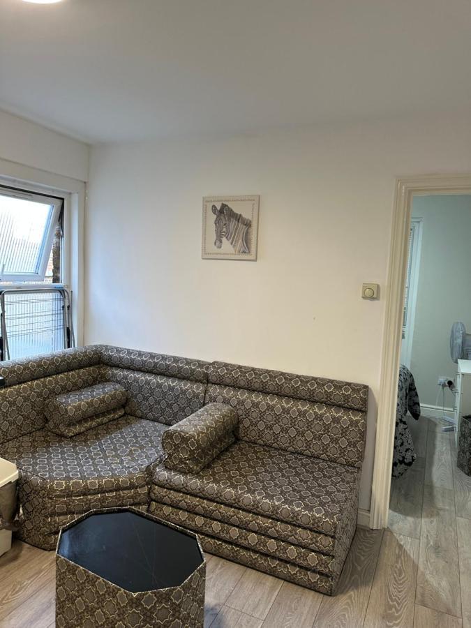 Beautiful Hoe Street First Floor One Bedroom Apartment B Walthamstow Londyn Zewnętrze zdjęcie
